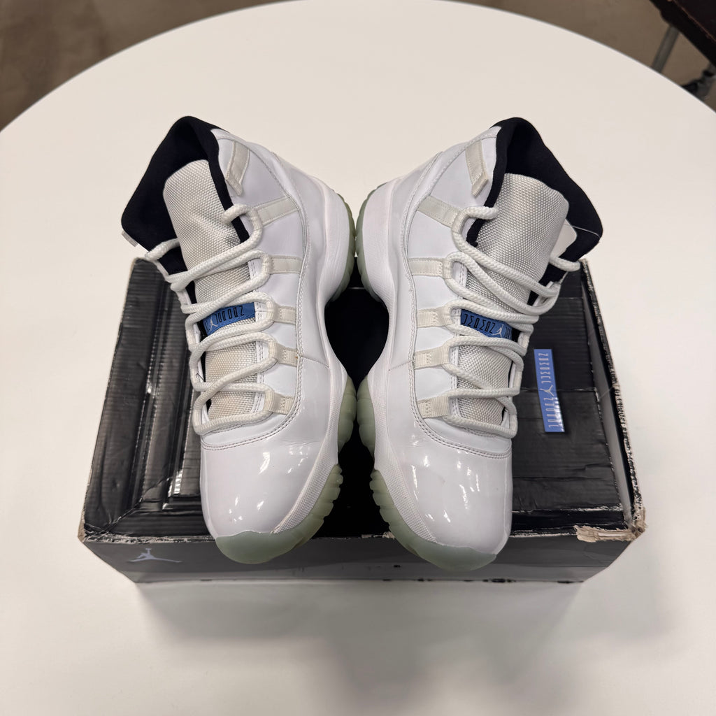 Jordan 11 'Legend Blue' (10.5) Used