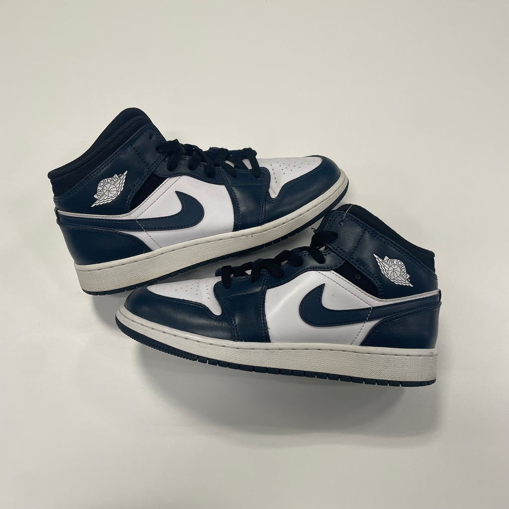 Air Jordan 1 Mid 'Armory Blue' (7Y) Used