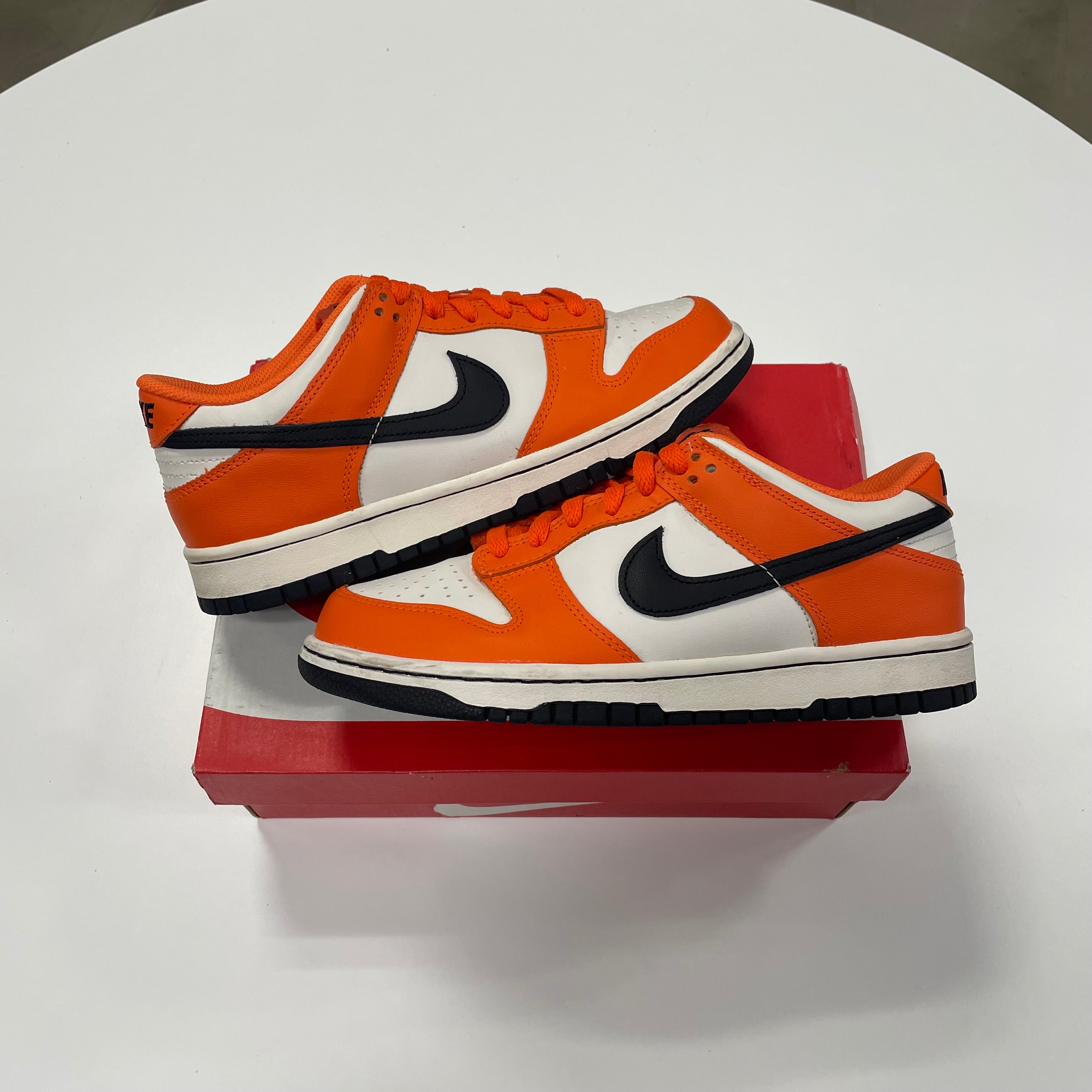 Nike Dunk Low 'Halloween' (7Y) Used
