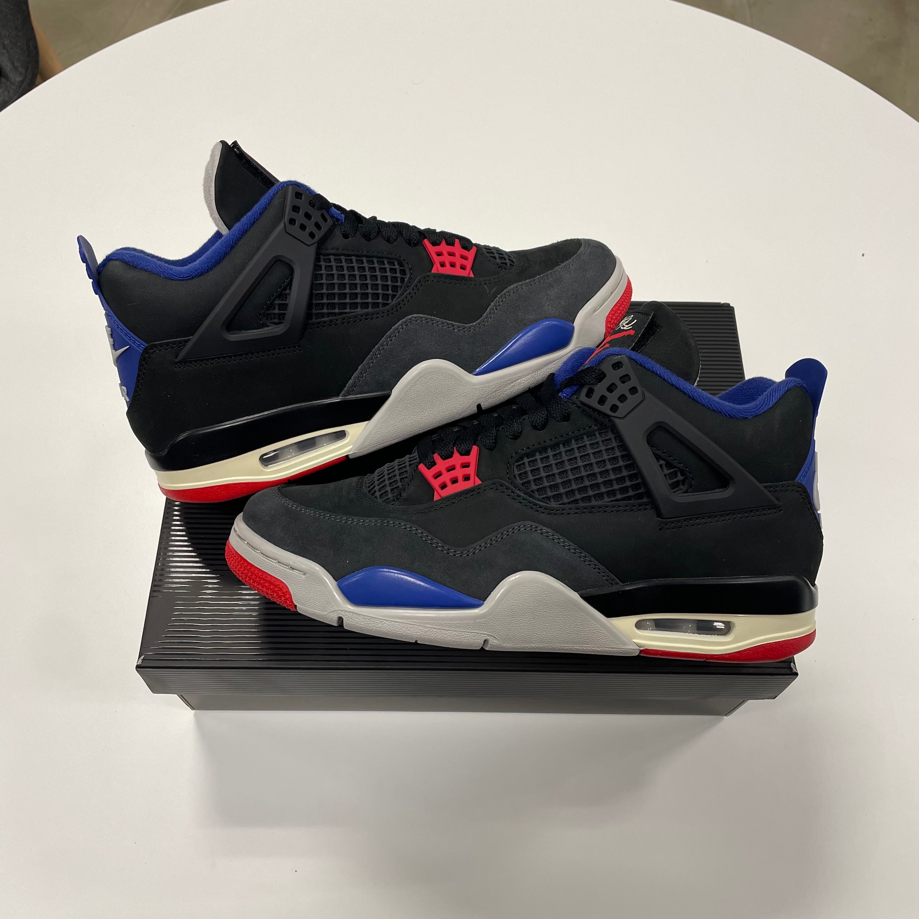 Jordan 4 'Rare Air' (8.5) Used
