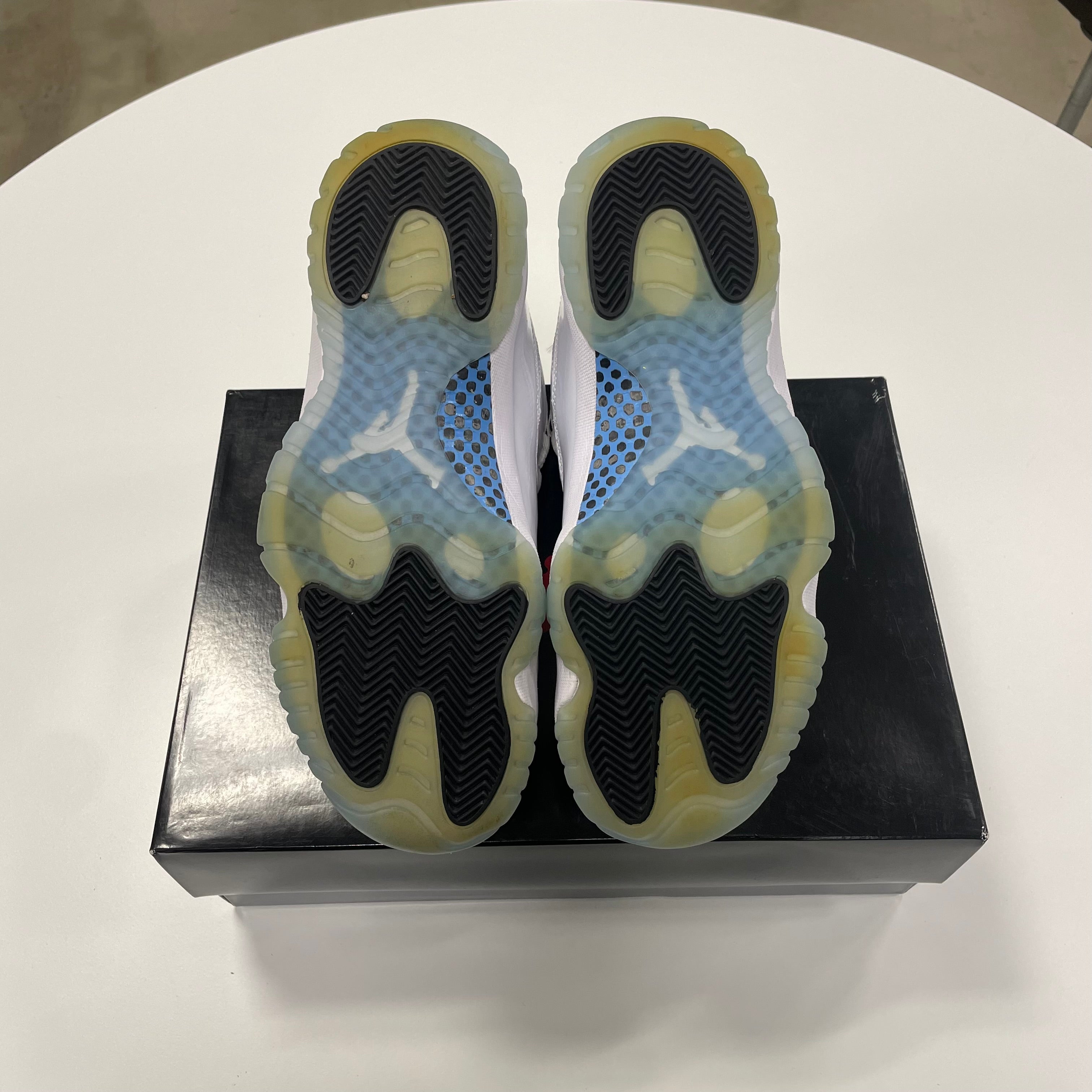 Air Jordan 11 'Legend Blue' (9) Used