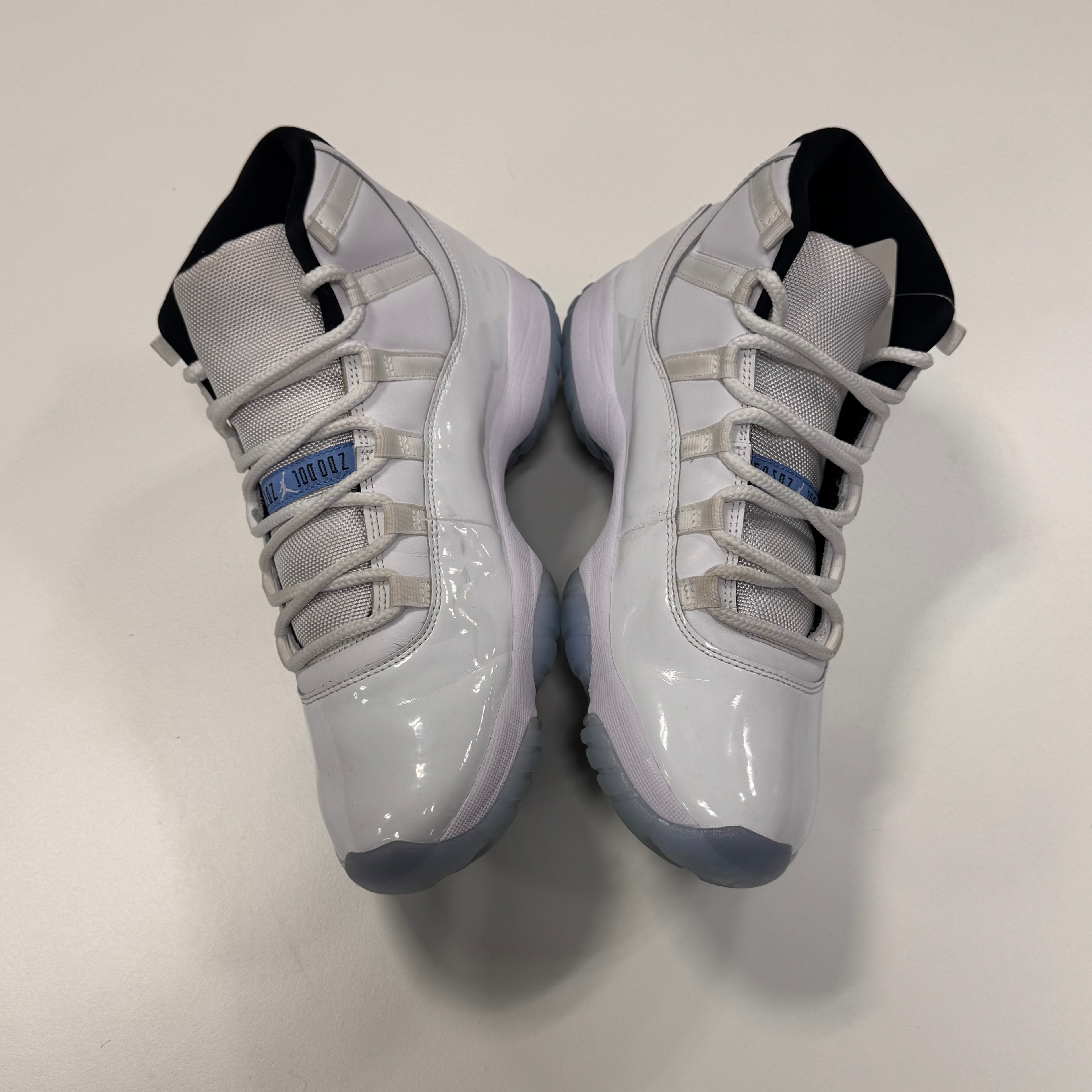 Air Jordan 11 'Legend Blue' (11) Used