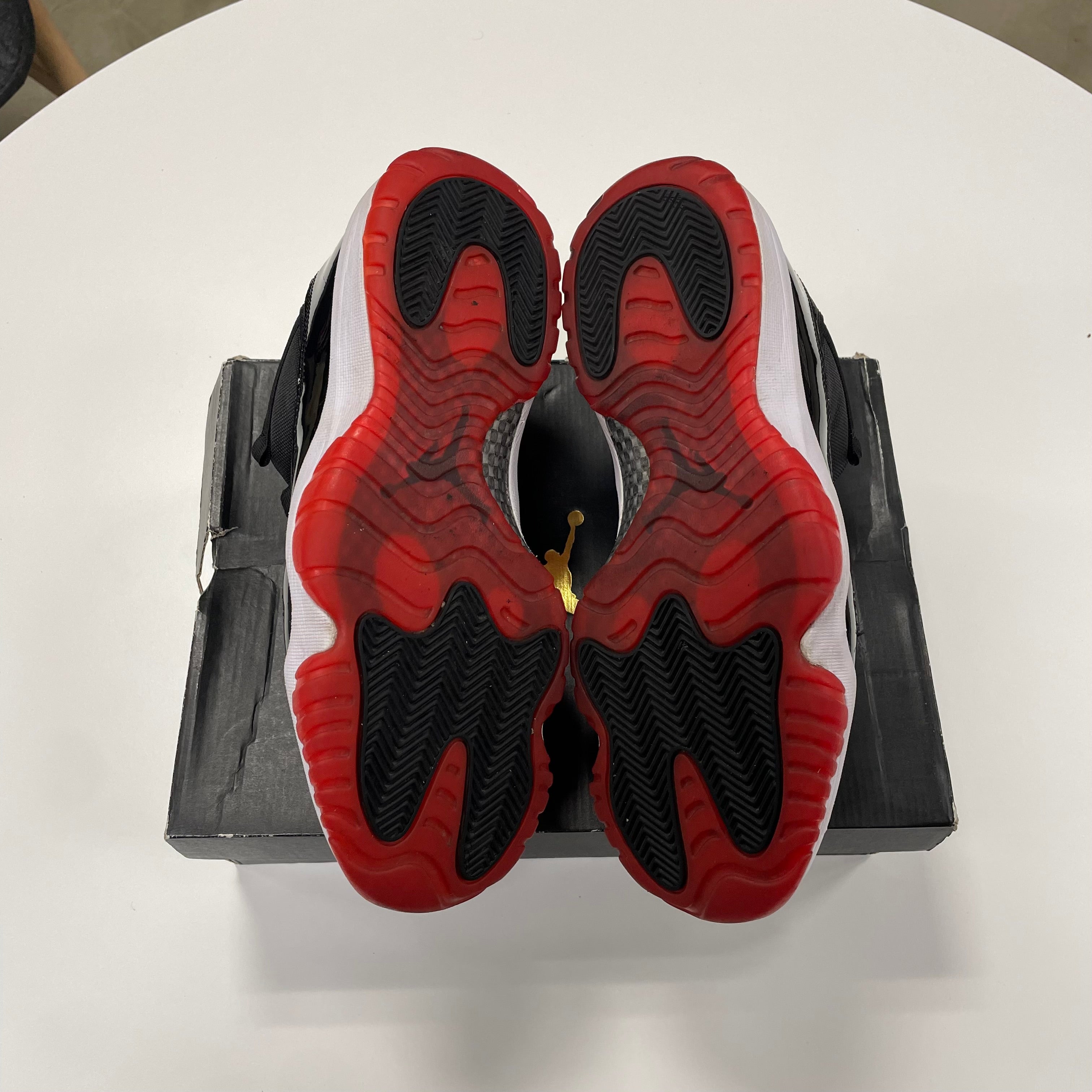 Jordan 11 Low 'Bred' (11) Used