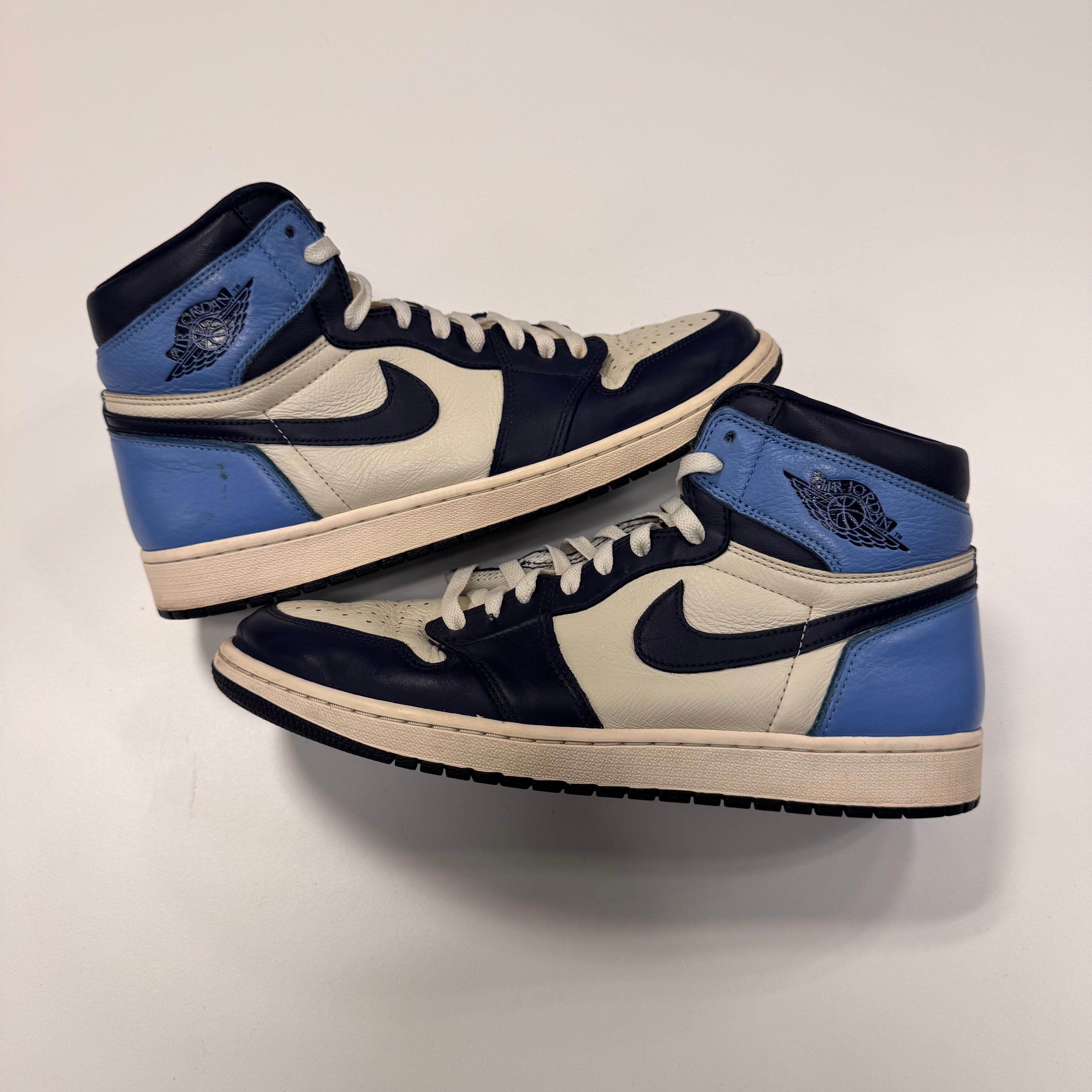 Air Jordan 1 High 'Obsidian' (12) Used