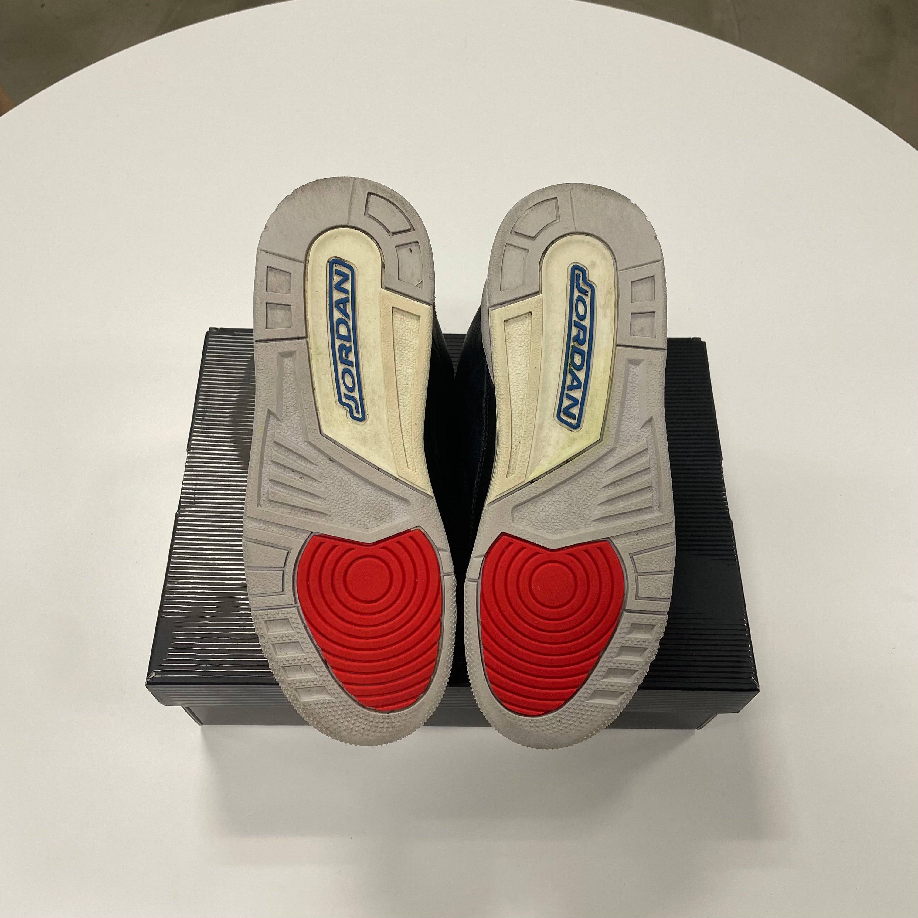 Jordan 3 'Rare Air' (6.5) Used
