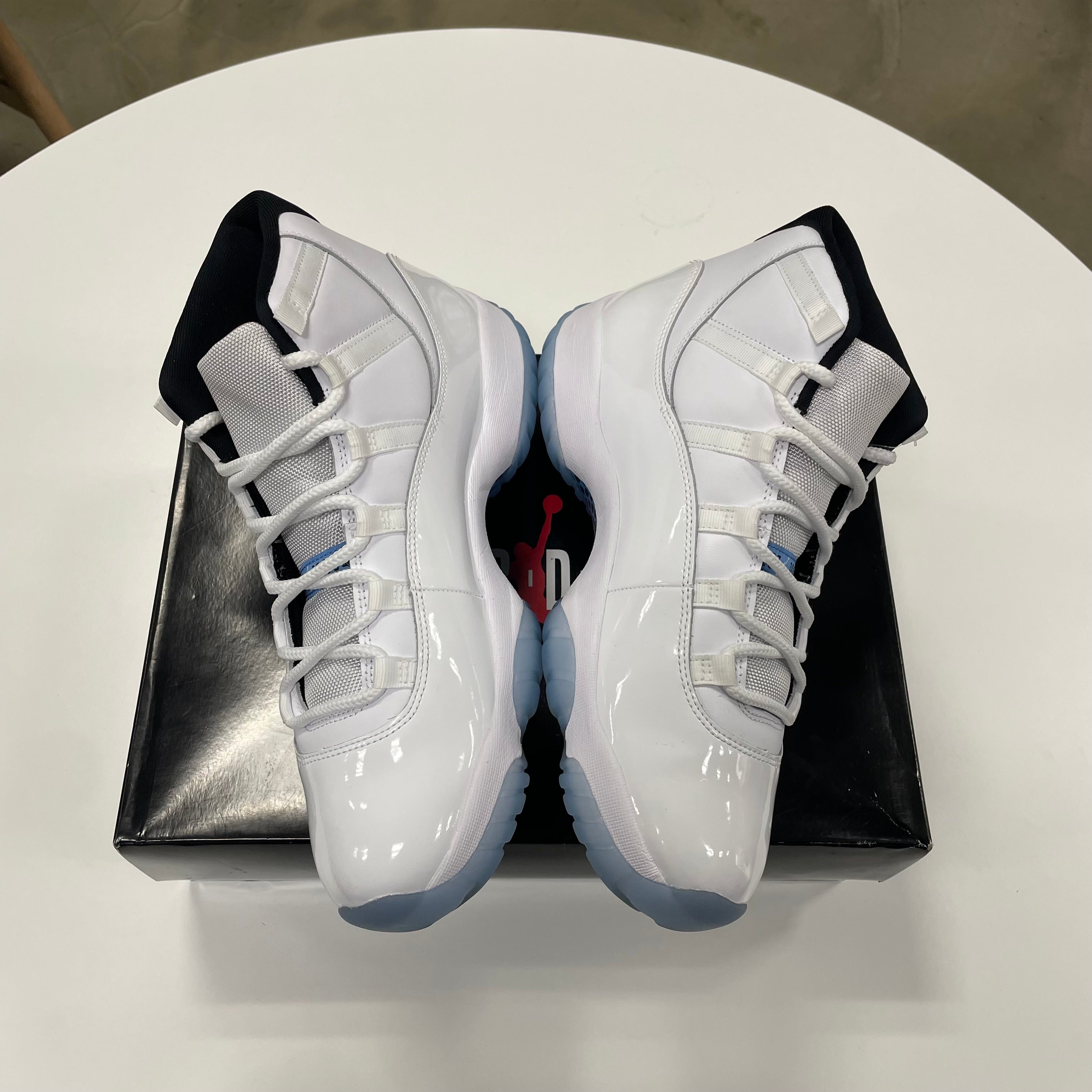 Jordan 11 'Legend Blue' (12) Used