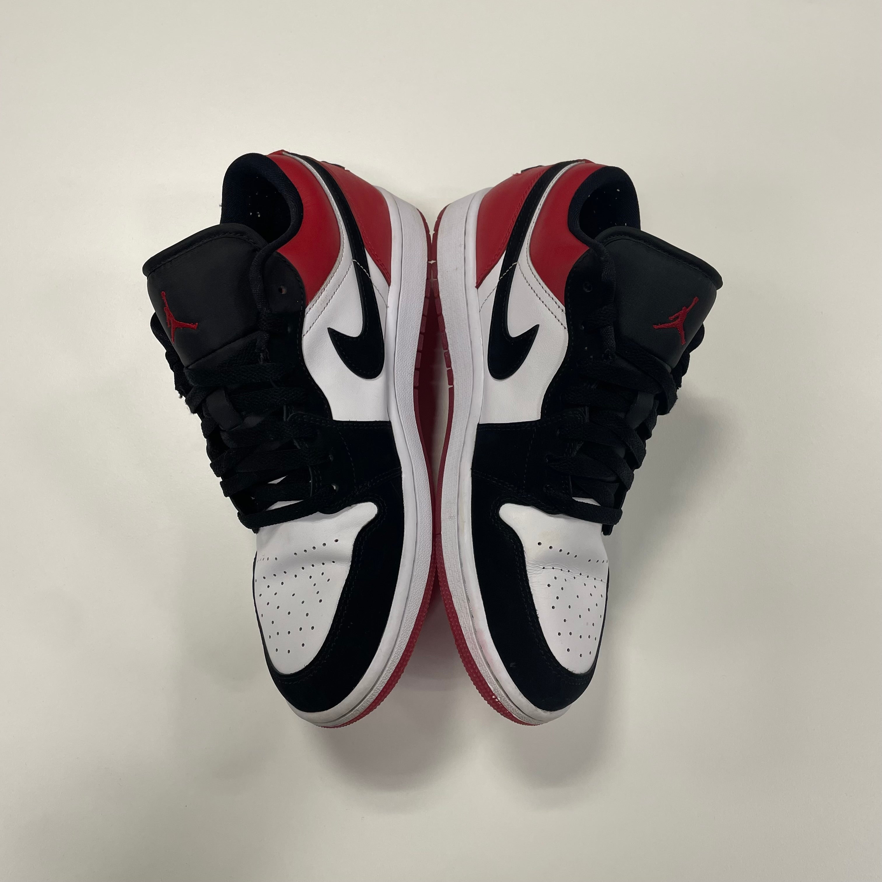 Jordan 1 Low 'Black Toe' (9.5) Used