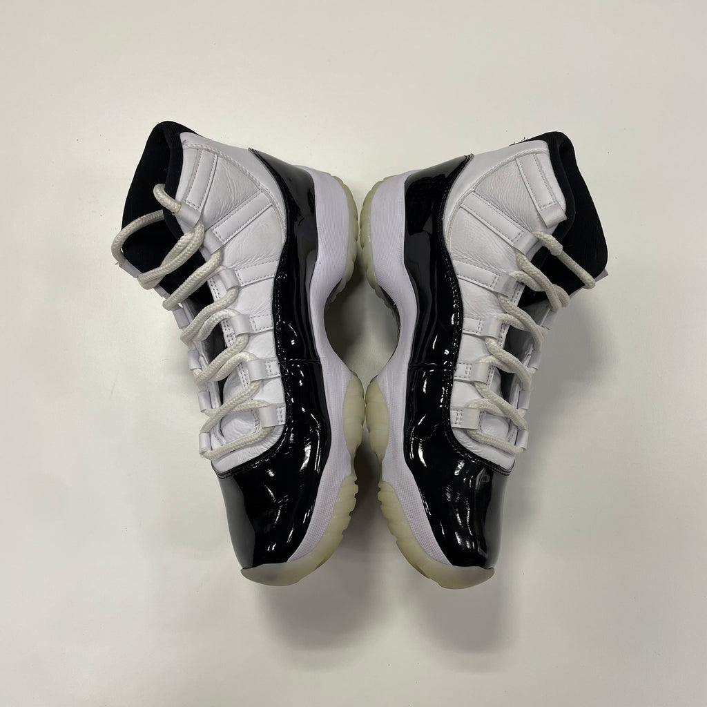 Jordan 11 'Gratitude' (9) Used