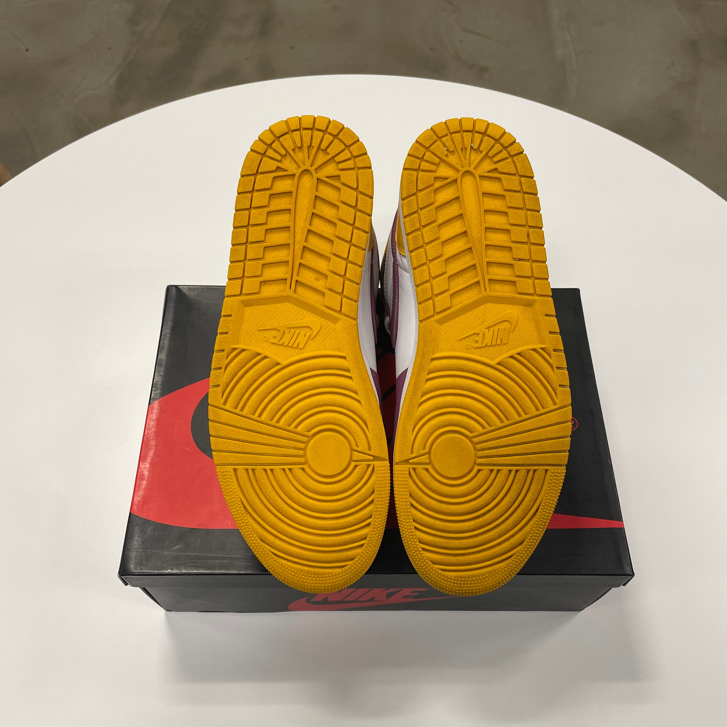 Jordan 1 High 'Brotherhood' (11) Used