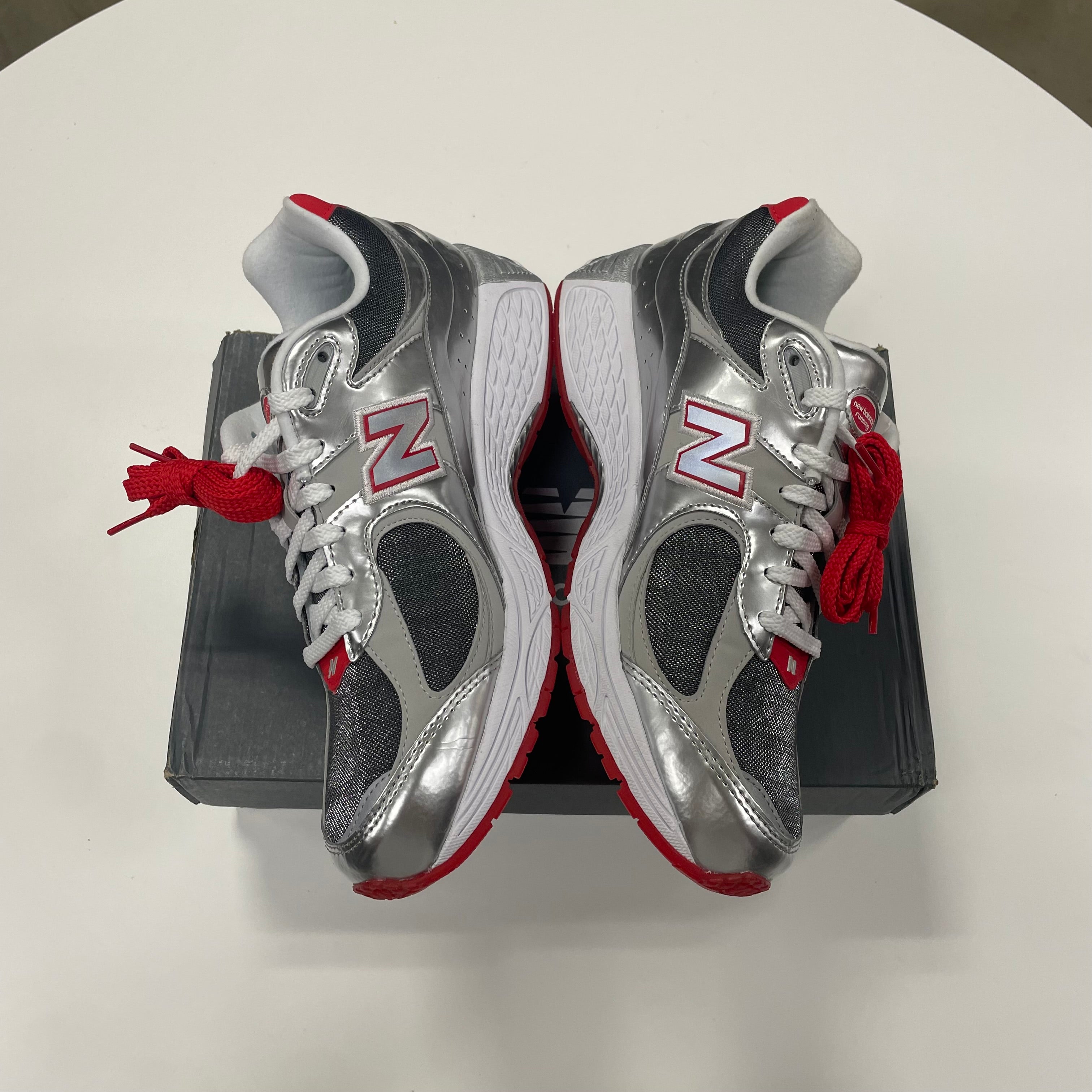 New Balance 200R 'Holiday' (10) Used
