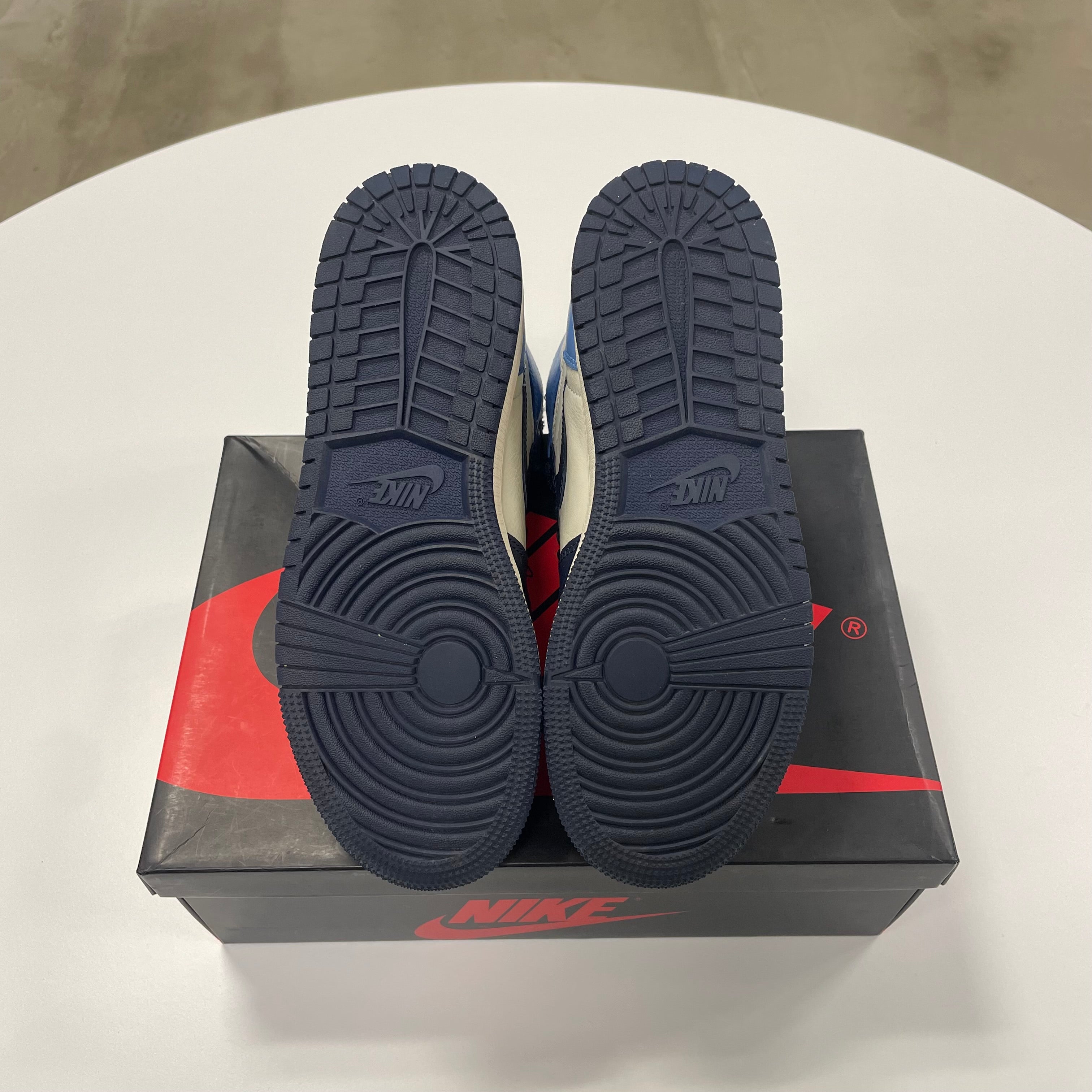 Air Jordan 1 High 'Obsidian' (5.5) Used