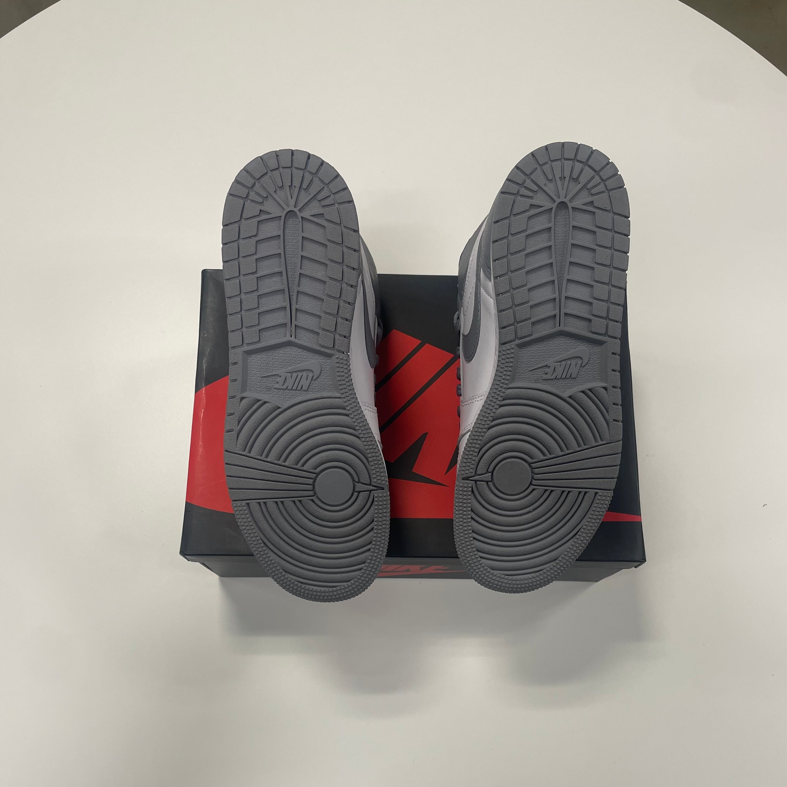 Air Jordan 1 High 'Stealth' (6) Used