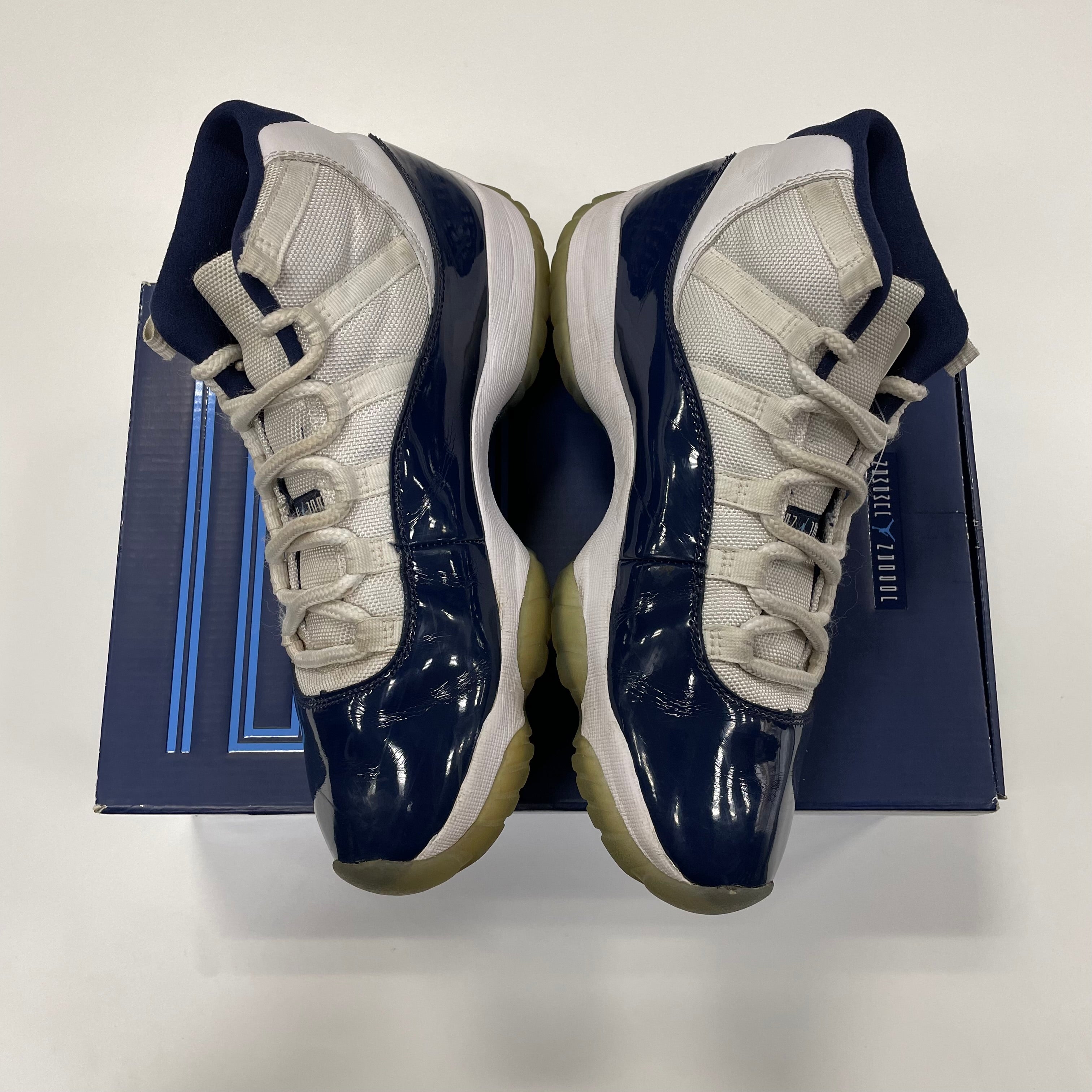 Air Jordan 11 'Win Like 82' (9) Used
