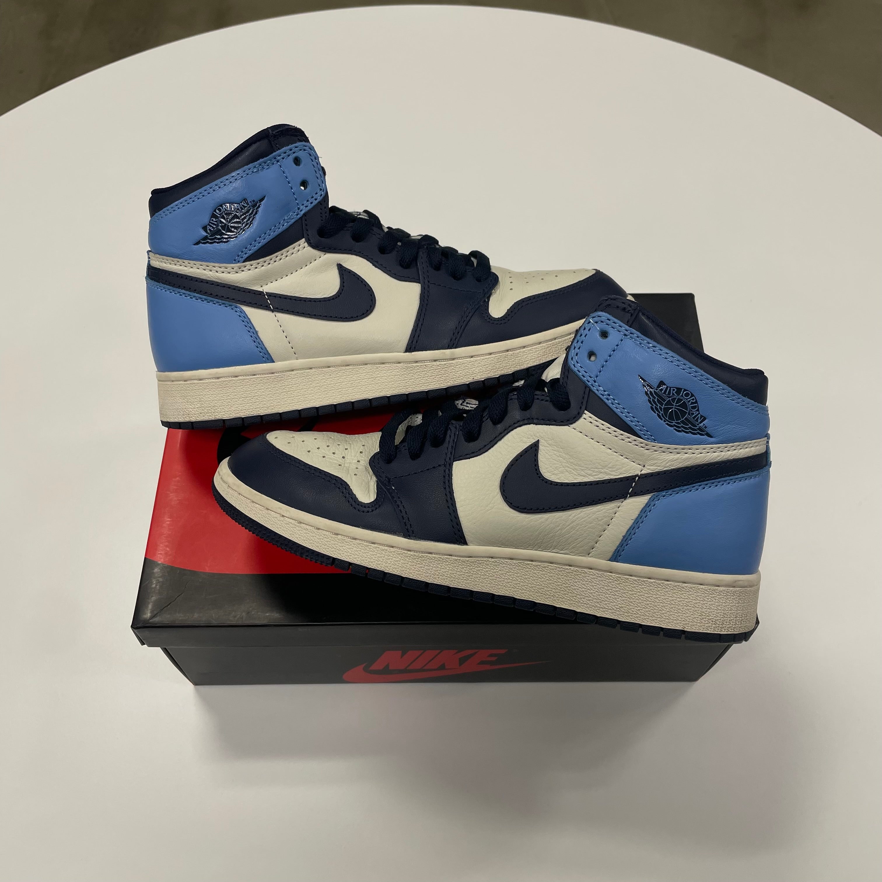 Air Jordan 1 High 'Obsidian' (5.5) Used