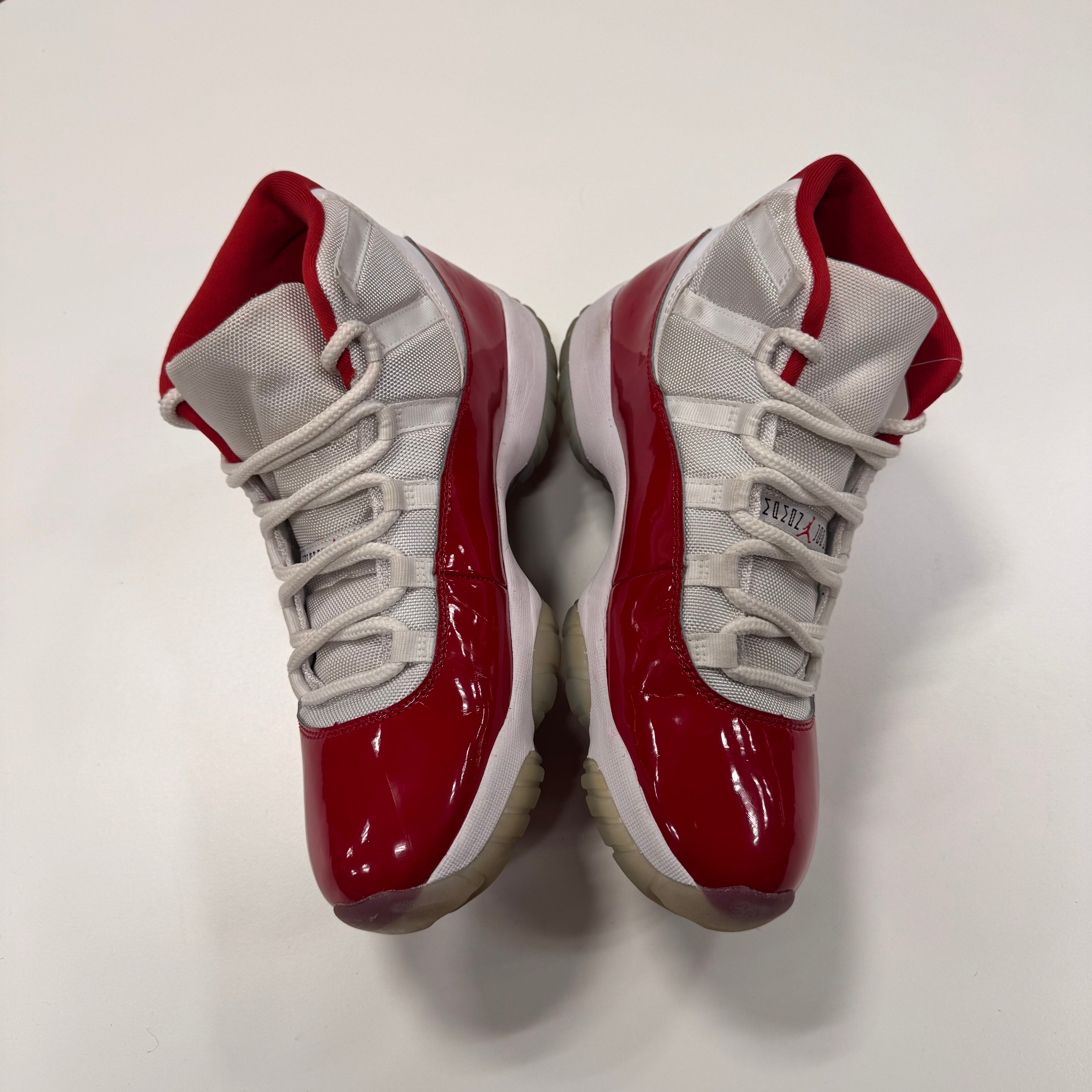 Air Jordan 11 'Cherry' (11) Used