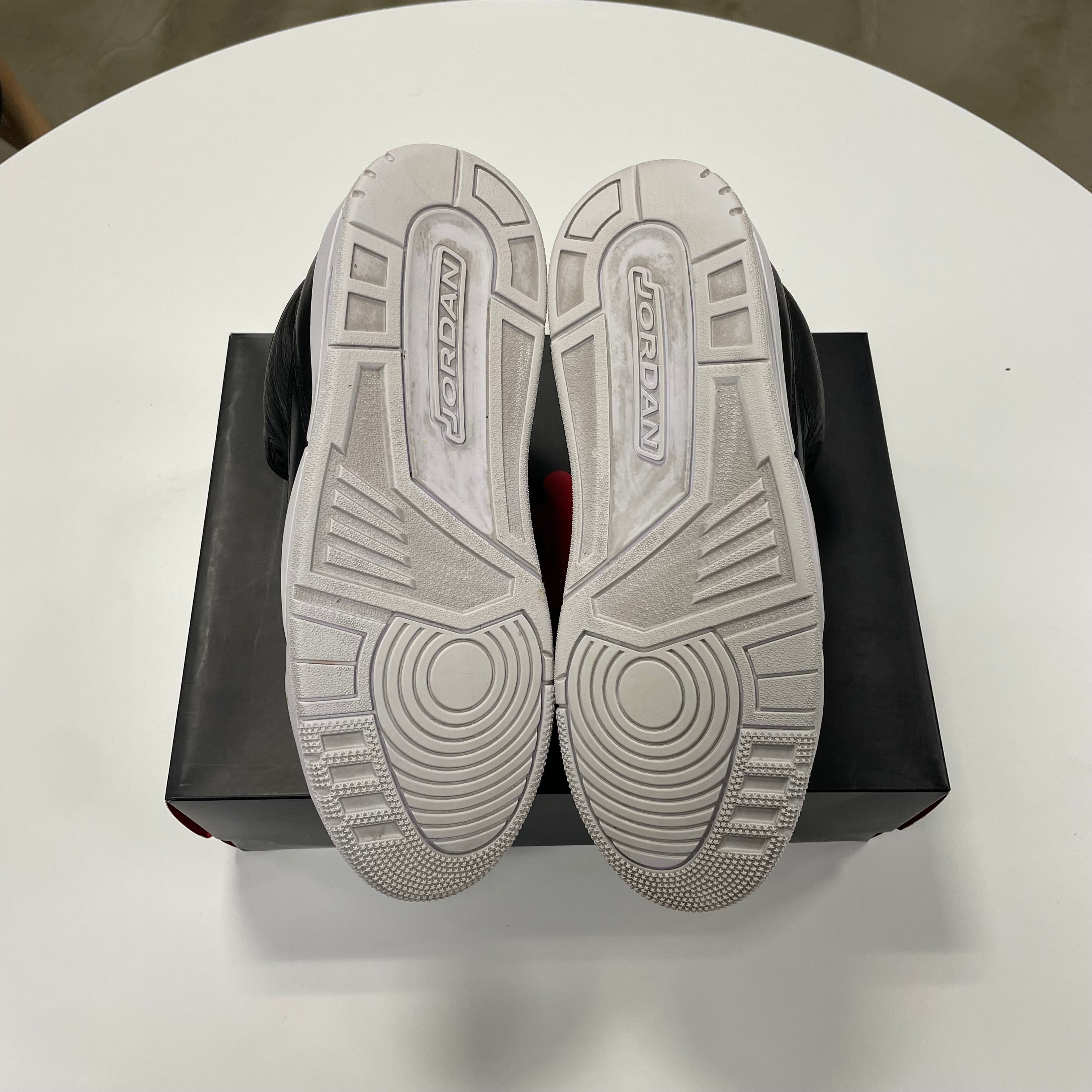 Jordan 3 'Cyber Monday' (11) Used