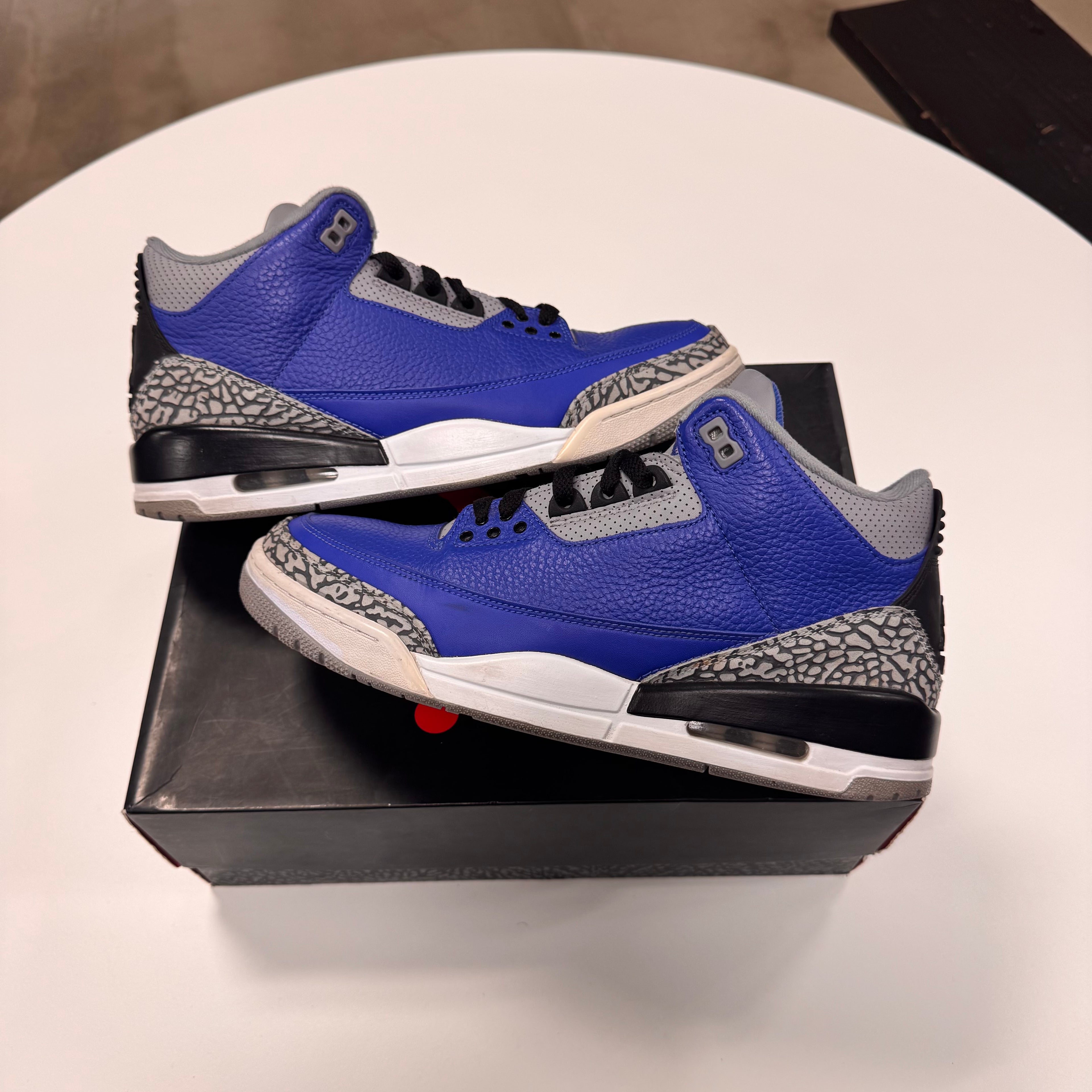 Jordan 3 'Varsity Royal' (10.5) Used