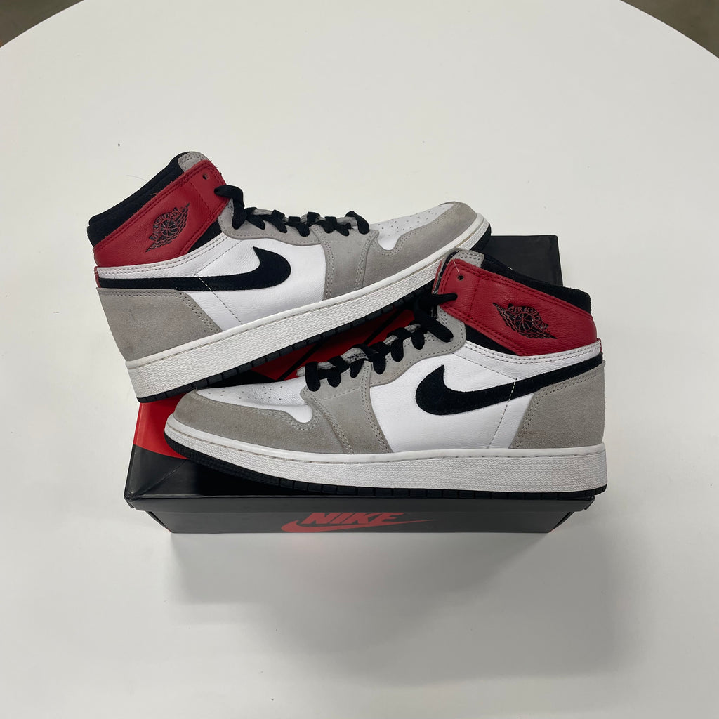 Air Jordan 1 High 'Smoke Grey' (7Y) Used