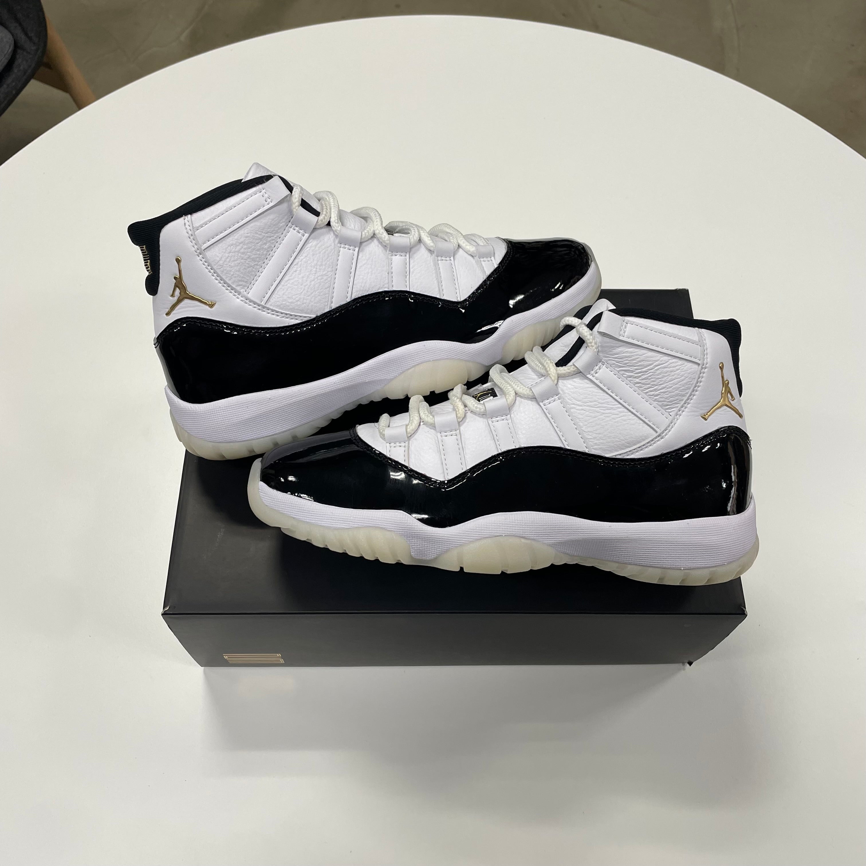 Jordan 11 'Gratitude' (8) Used