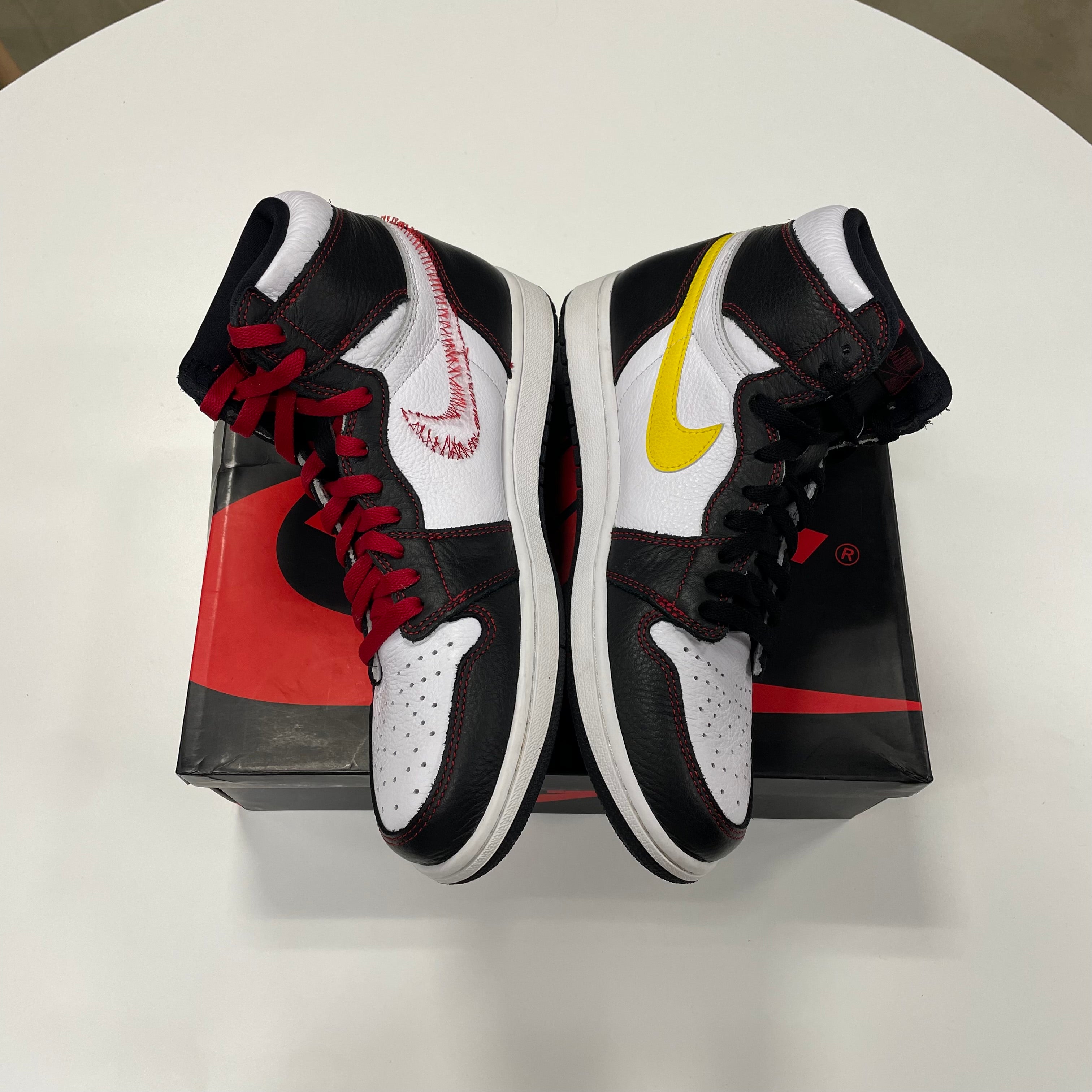 Air Jordan 1 High 'Defiant' (10.5) Used