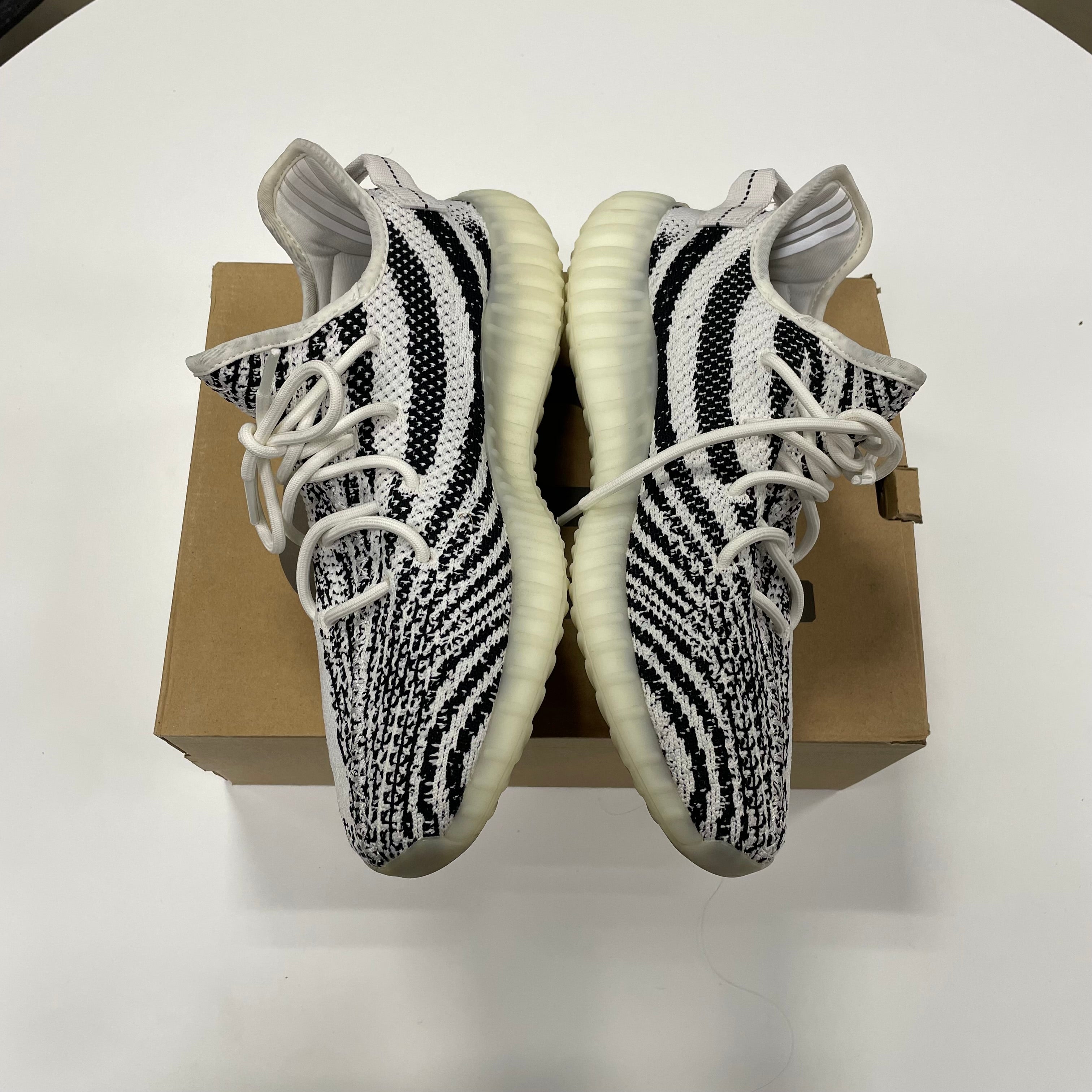 Yeezy 350 V2 'Zebra' (11) Used