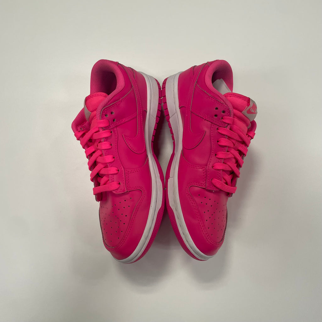 Nike Dunk Low 'Hyper Pink' (6.5Y) Used