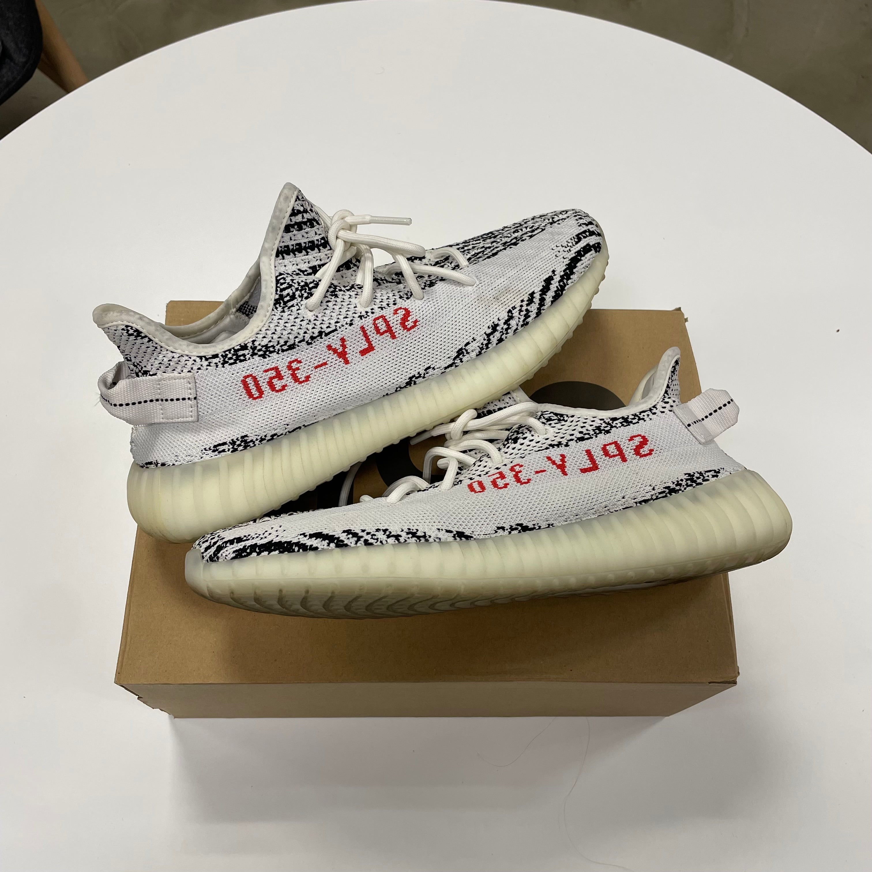 Yeezy 350 V2 'Zebra' (11) Used