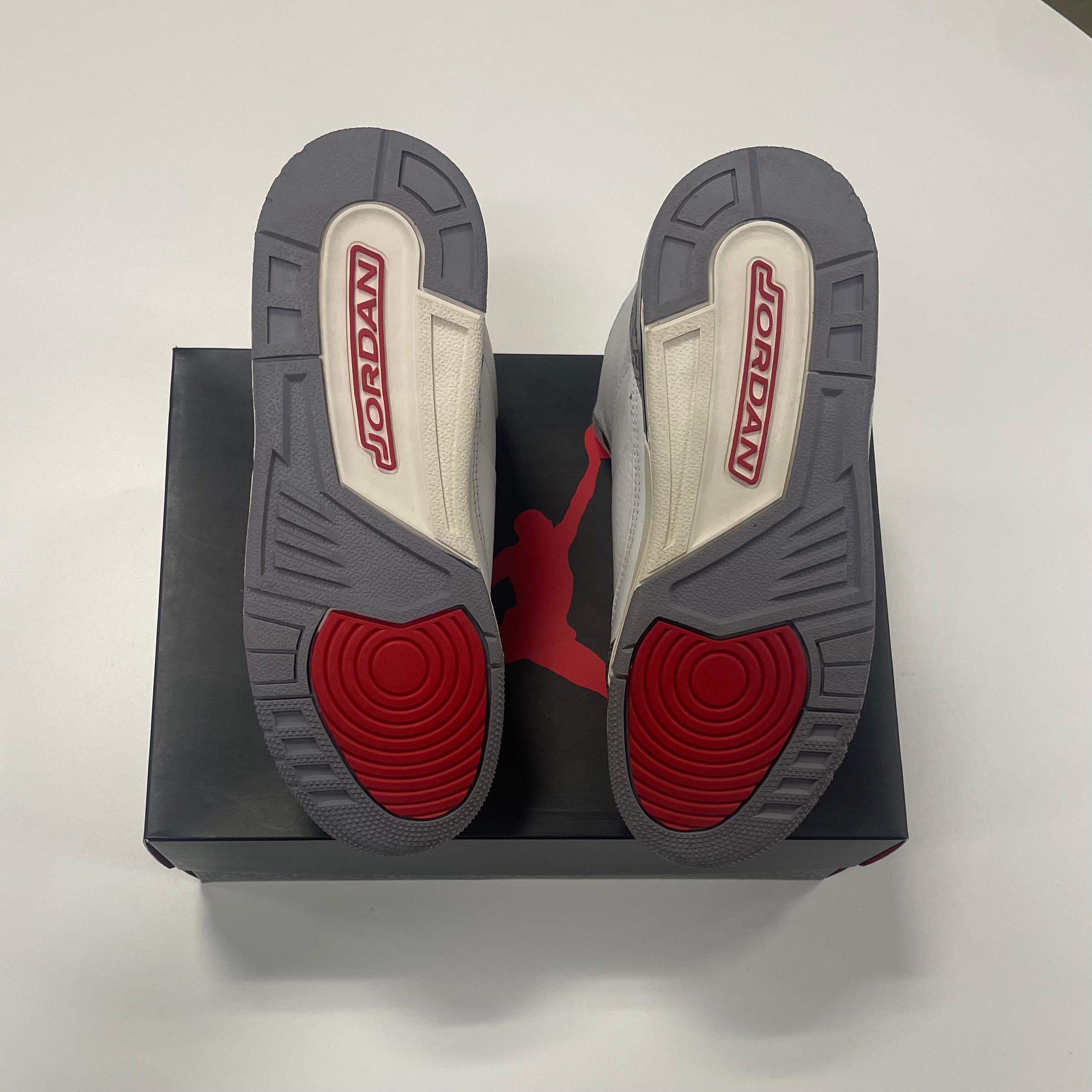Air Jordan 3 'White Cement' (6) Used