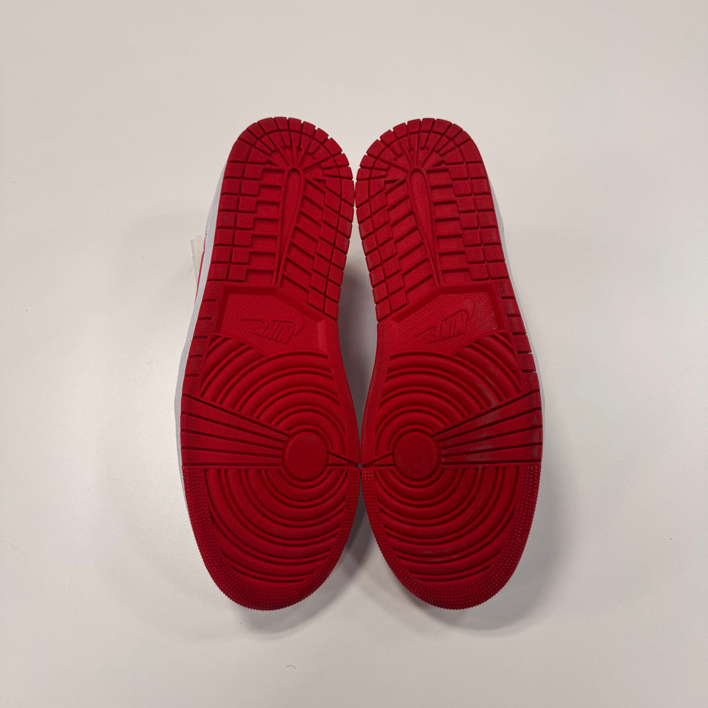 Jordan 1 Low 'University Red' (10.5) Used