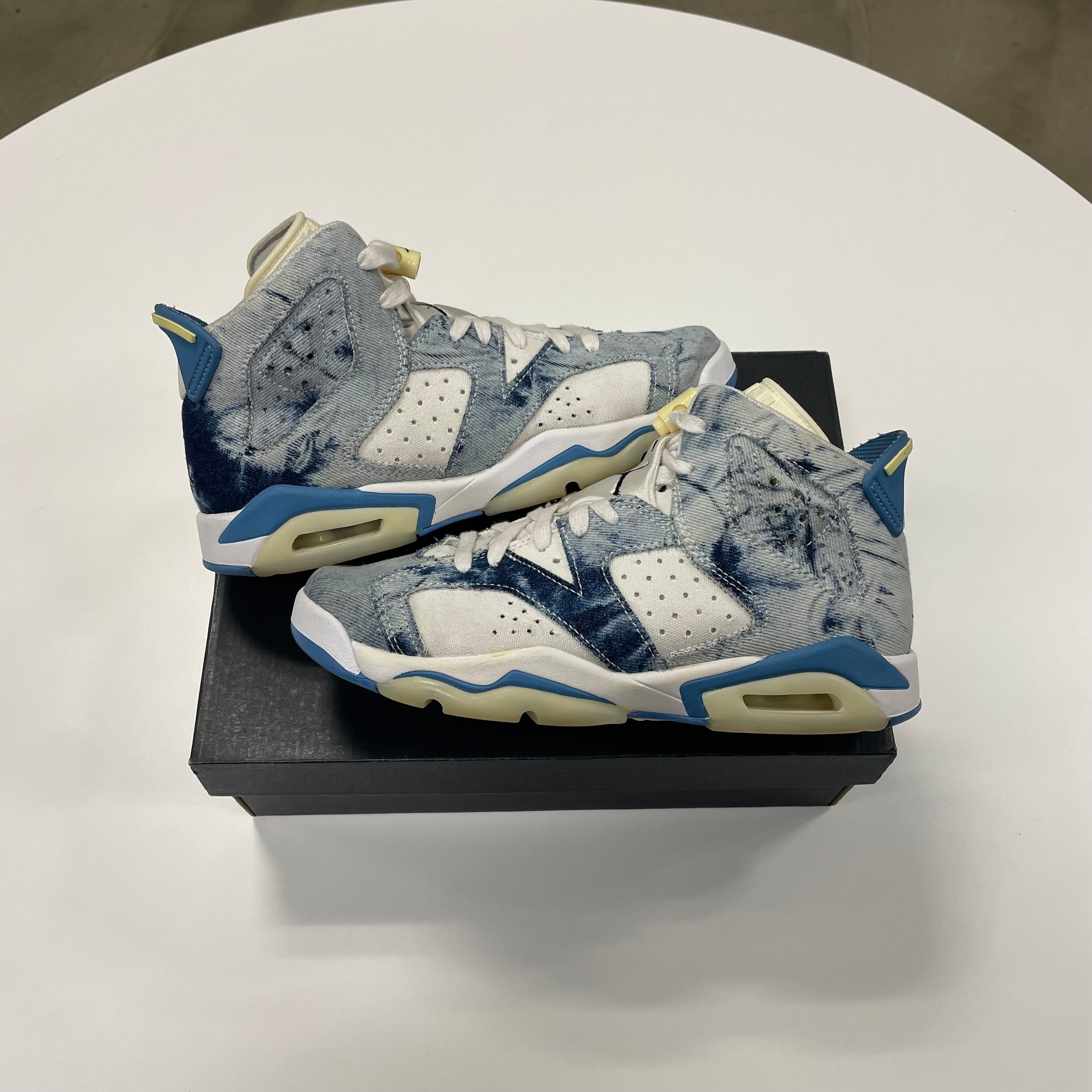 Air Jordan 6 'Washed Denim (6.5) Used