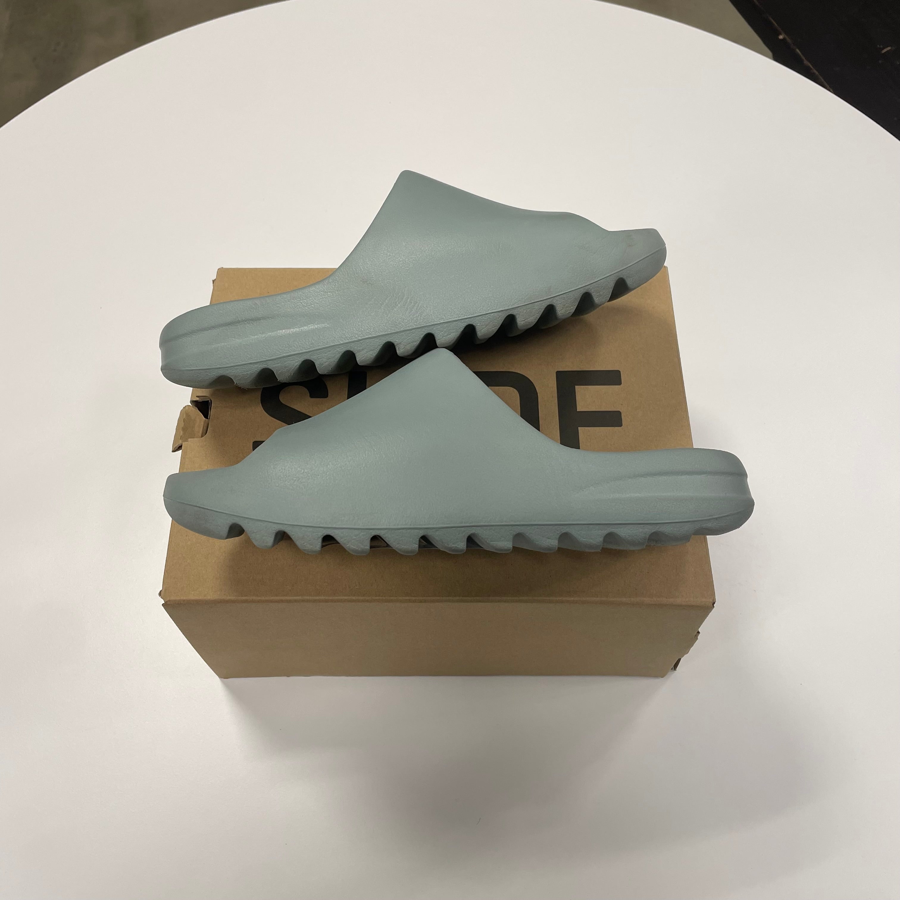 Yeezy Slide 'Salt' (10) Used