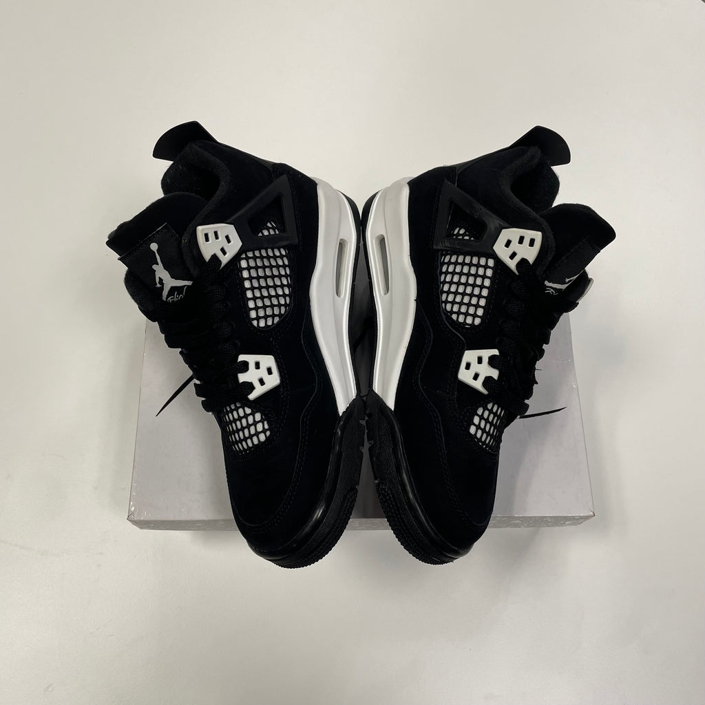 Jordan 4 'White Thunder' (4.5) Used