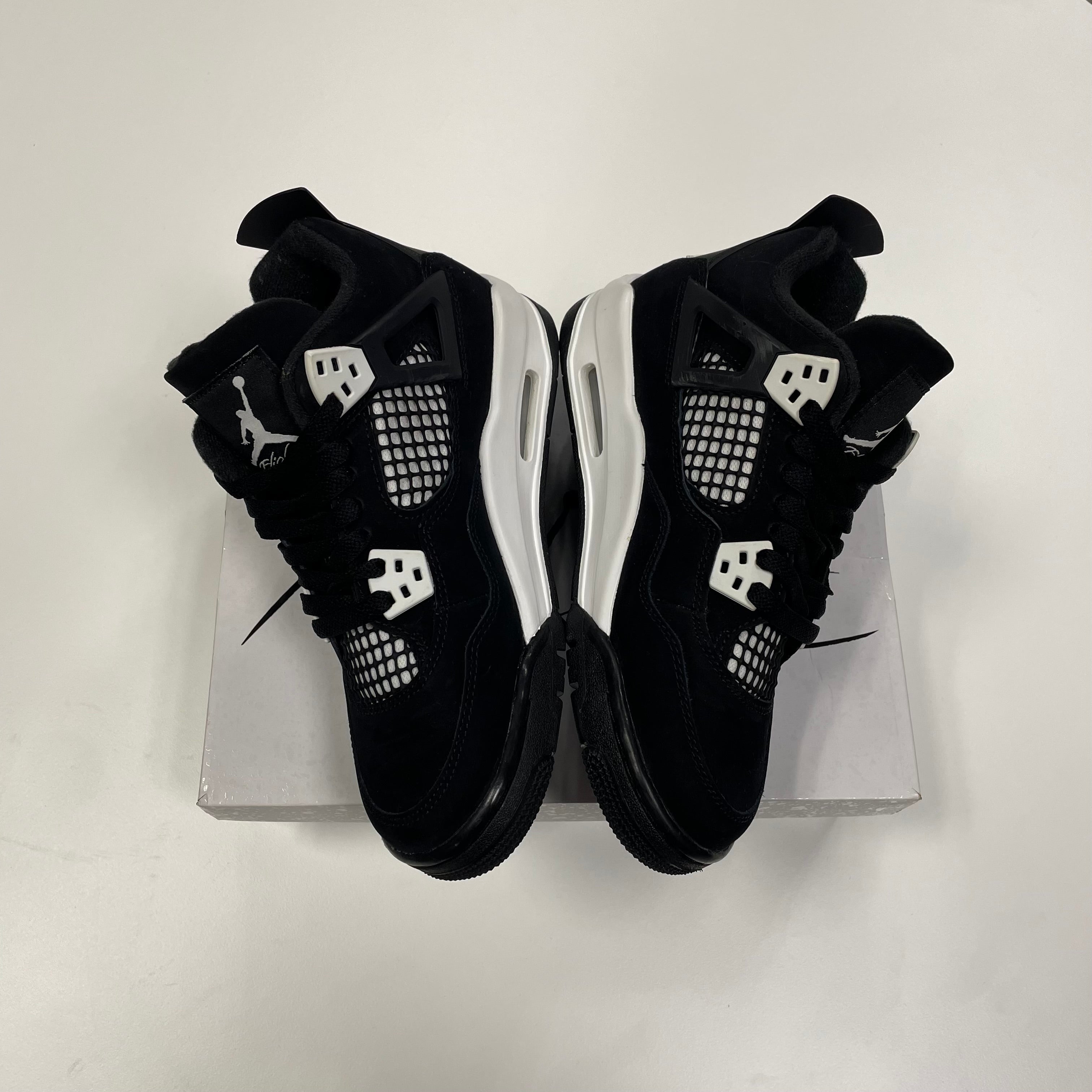 Jordan 4 'White Thunder' (4.5) Used