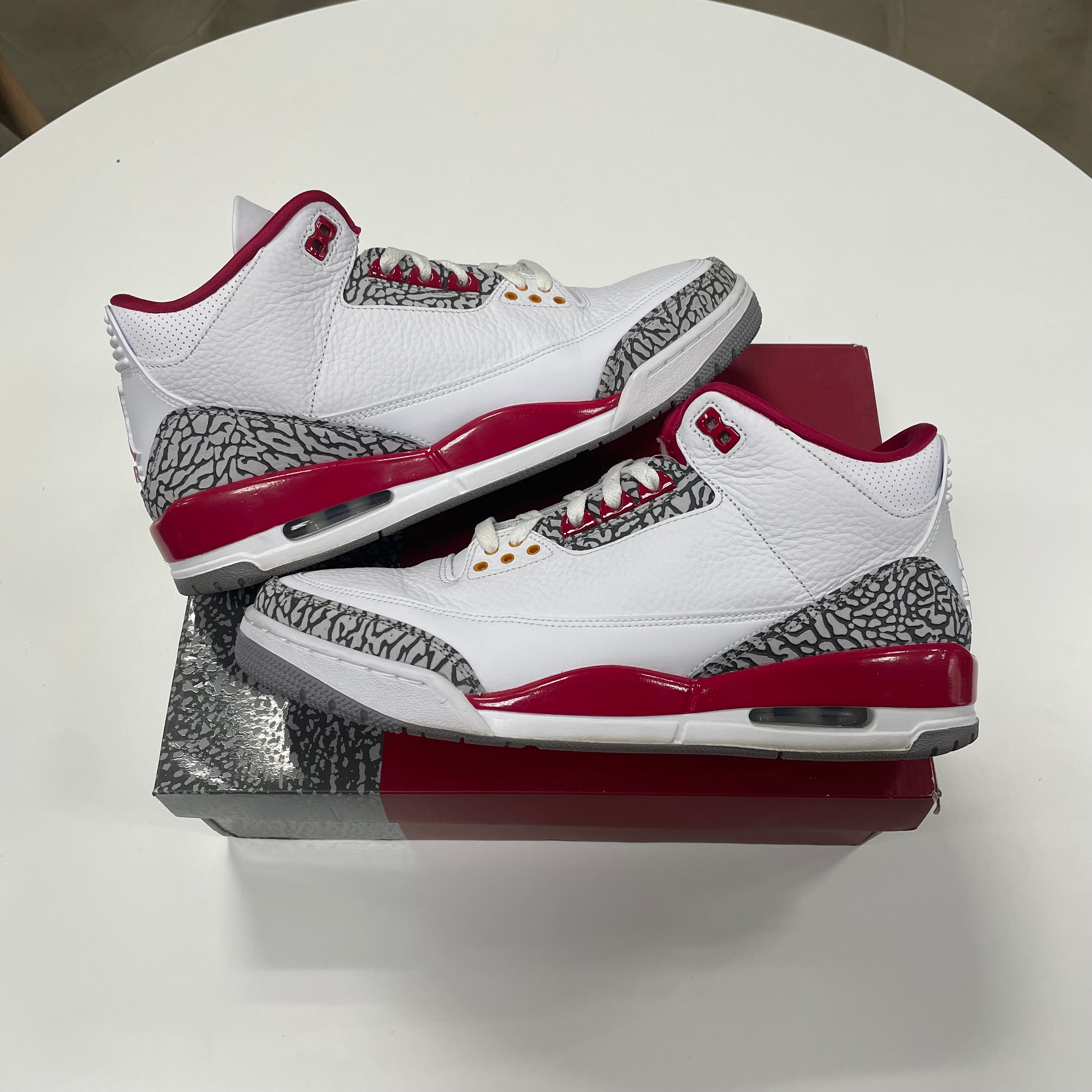Jordan 3 'Cardinal Red' (12) Used