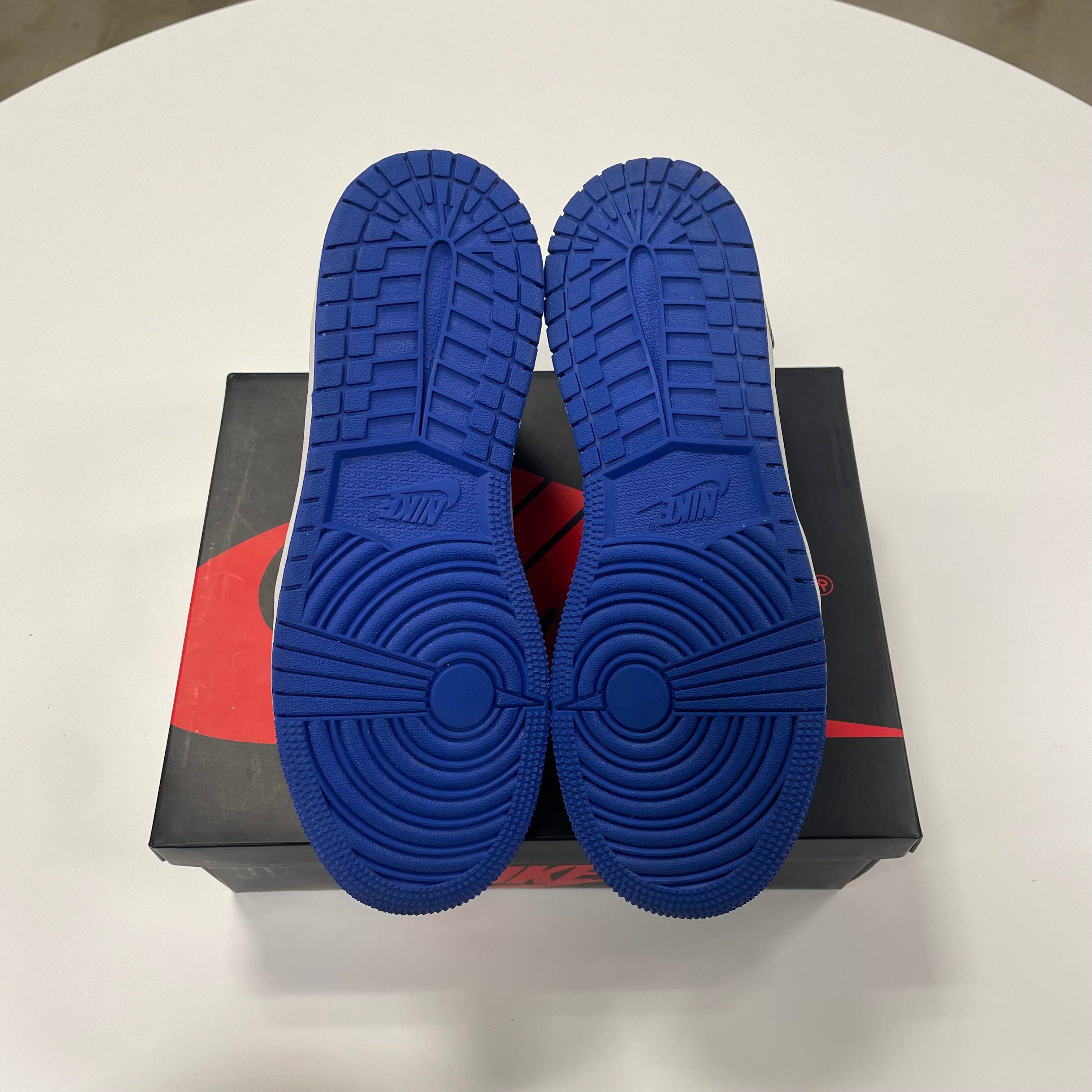 Air Jordan 1 High 'Royal Toe' (5) Used