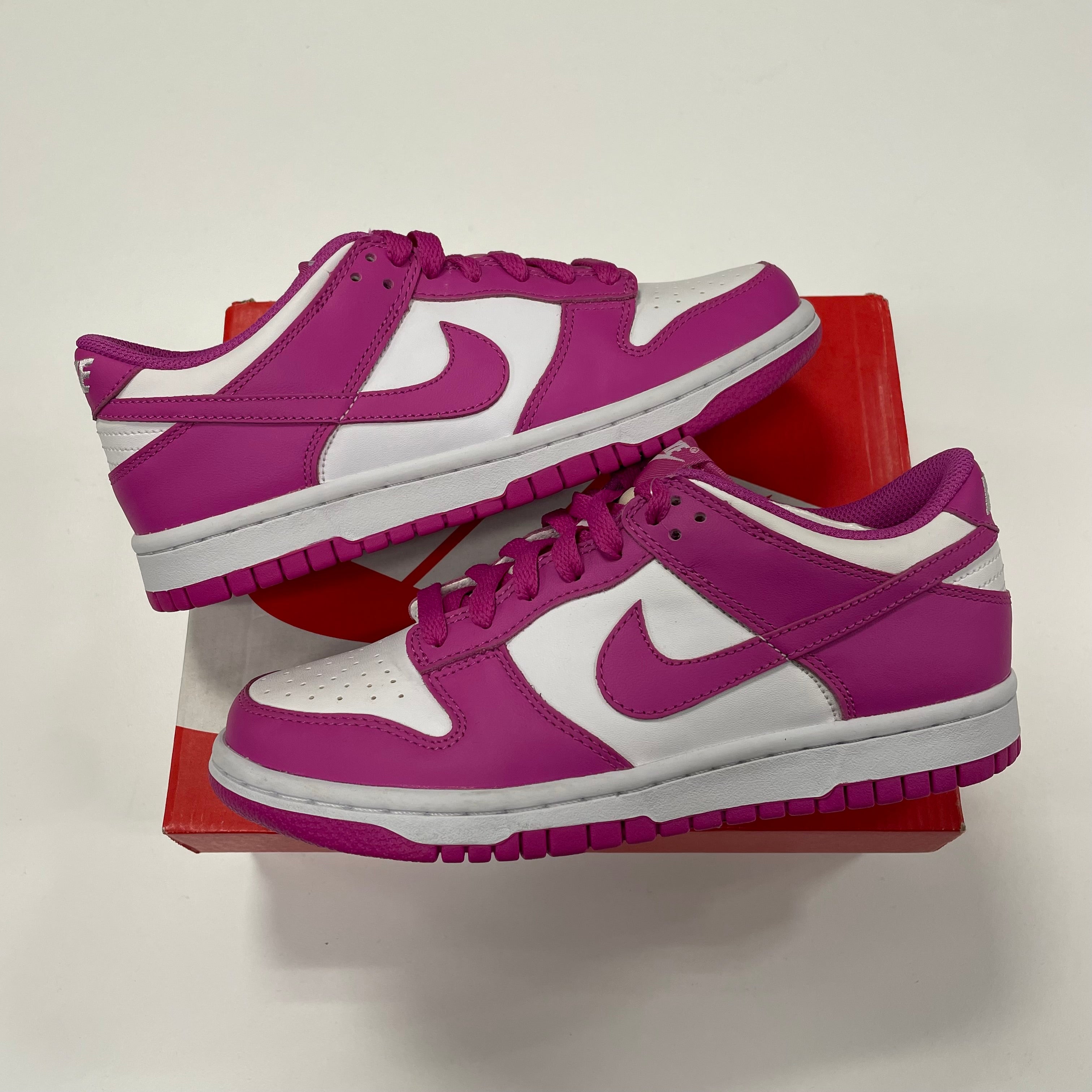 Nike Dunk Low 'Active Fuschia' (5Y) NEW!