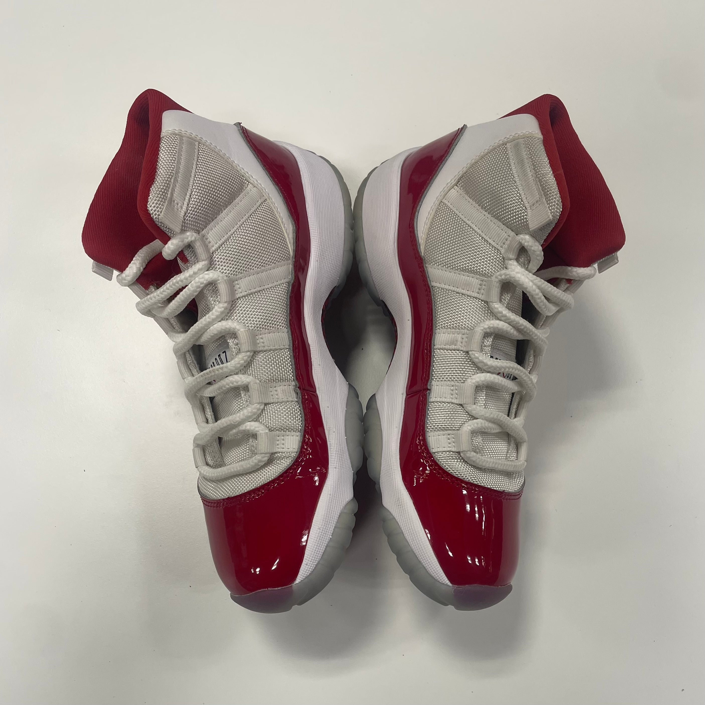 Air Jordan 11 'Cherry' (6) Used