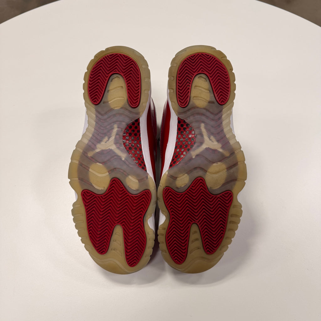Air Jordan 11 'Cherry' (11) Used